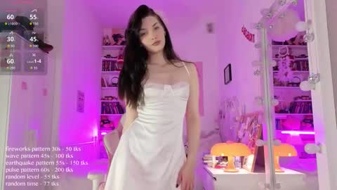 Snapshot of onecuteangel chatting on October 19, 2025, 12:28 pm Ana online show from October 19, 2025, 12:28 pm