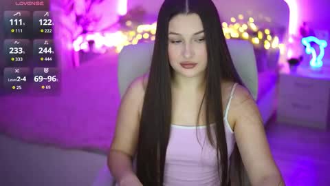 L A Y A online show from October 3, 2025, 7:00 pm