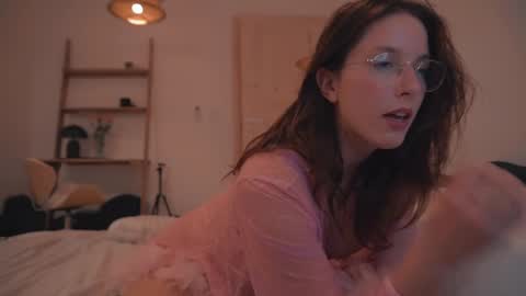 Snapshot of onelittlemermaid chatting on February 14, 2025, 9:53 pm Ariel online show from February 14, 2025, 9:53 pm