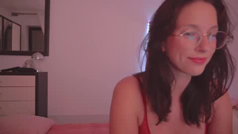 Ariel online show from April 10, 2026, 9:52 pm