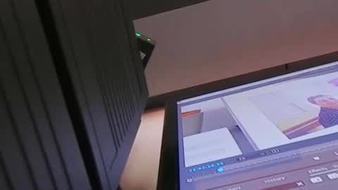 Snapshot of onenouan chatting on November 1, 2025, 8:16 am onenouan online show from November 1, 2025, 8:16 am