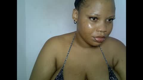 oneofdbestchubbygaloncb online show from May 11, 2026, 3:45 am