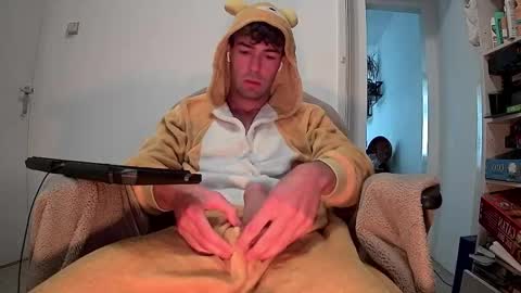 Snapshot of onesieboyx chatting on September 18, 2025, 10:17 am onesieboyx online show from September 18, 2025, 10:17 am