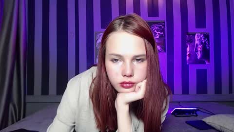 onessandra online show from October 1, 2025, 5:24 am