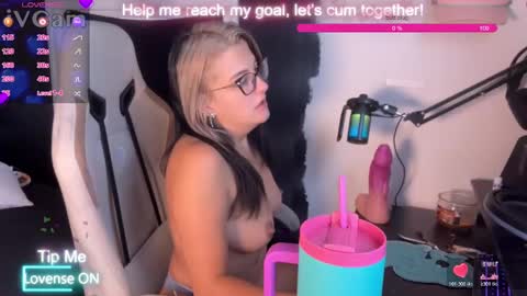 onetruly18 online show from November 3, 2025, 2:40 pm