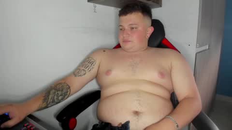 Andres INDEPENDENT MODEL online show from May 1, 2026, 10:36 pm