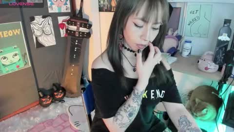 oni_dakotta online show from October 25, 2025, 12:34 pm
