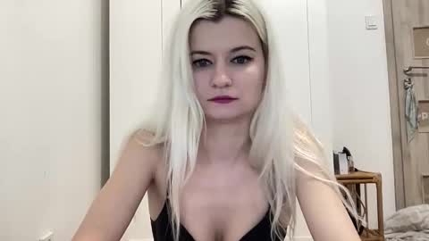 Onika online show from February 9, 2026, 1:26 pm