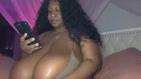 onlineerica online show from November 18, 2025, 3:56 am