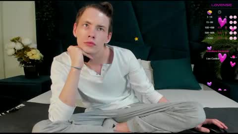 Erick  online show from February 19, 2025, 12:35 am