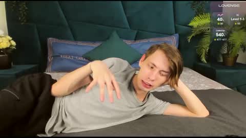 Erick  online show from February 20, 2025, 7:19 pm