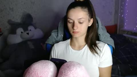 Amalia online show from October 15, 2025, 5:35 pm