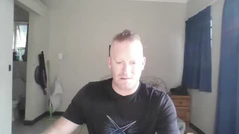 For me to know online show from November 9, 2025, 4:33 am