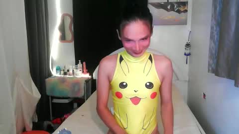 Samantha - DONT FORGET TO FOLLOW AND GIVE ME THUMBS UP online show from October 29, 2025, 1:41 am