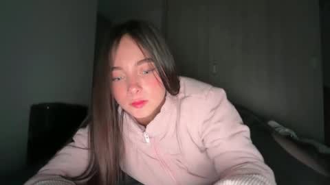 Sophia online show from May 18, 2026, 3:35 am