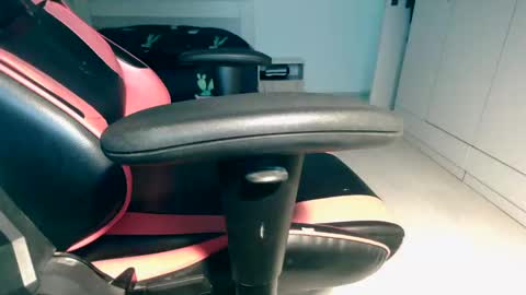 onpower93 online show from December 21, 2024, 3:42 pm