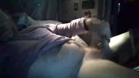 onthemove03 online show from March 16, 2026, 5:44 am