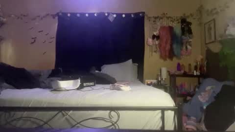 Snapshot of onyx_the_pupstar chatting on September 23, 2025, 7:17 pm Onyx online show from September 23, 2025, 7:17 pm