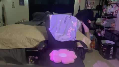 Snapshot of onyx_the_pupstar chatting on February 7, 2026, 8:34 pm Onyx online show from February 7, 2026, 8:34 pm