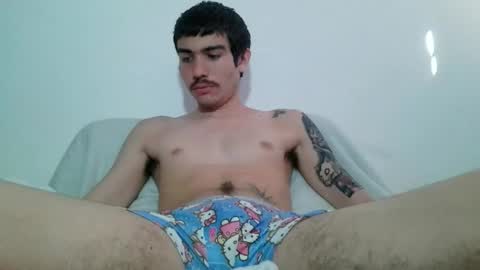 Snapshot of onzas_ chatting on February 12, 2026, 6:47 pm onzas_ online show from February 12, 2026, 6:47 pm