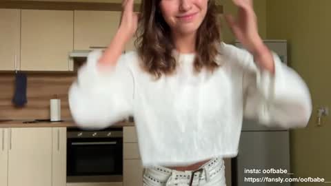 Snapshot of oofbabe__ chatting on September 20, 2025, 10:16 am Helen online show from September 20, 2025, 10:16 am