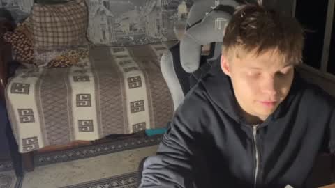 Snapshot of oofcblesssexx chatting on December 9, 2024, 4:34 am bless god online show from December 9, 2024, 4:34 am