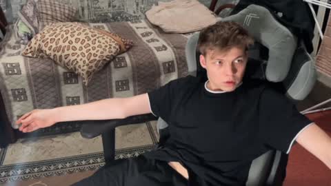 Snapshot of oofcblesssexx chatting on December 27, 2024, 1:53 am bless god online show from December 27, 2024, 1:53 am