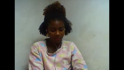 Snapshot of oooorazanasoa chatting on June 4, 2026, 8:59 pm oooorazanasoa online show from June 4, 2026, 8:59 pm