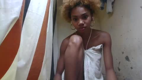 oooosoavizara online show from June 11, 2026, 7:23 pm