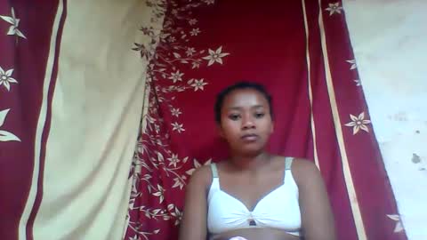 oooozafiette online show from May 23, 2026, 6:23 pm