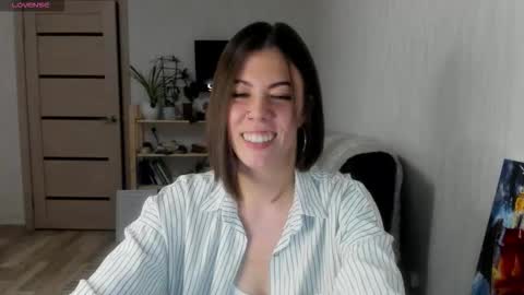 Snapshot of oops_britney chatting on October 5, 2025, 7:23 pm Britney online show from October 5, 2025, 7:23 pm