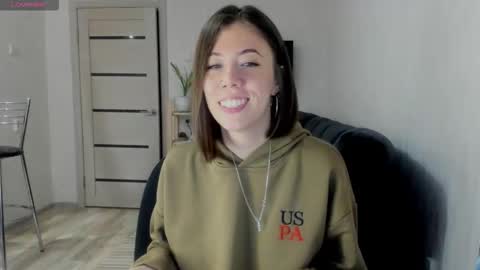 Snapshot of oops_britney chatting on October 24, 2025, 4:36 pm Britney online show from October 24, 2025, 4:36 pm