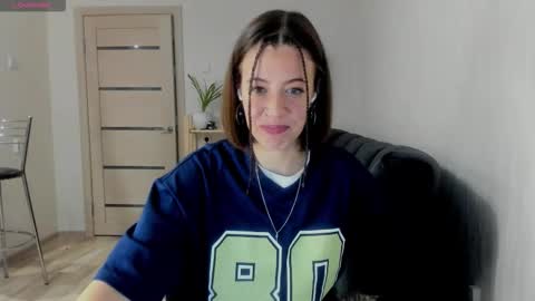 Snapshot of oops_britney chatting on October 30, 2025, 8:09 pm Britney online show from October 30, 2025, 8:09 pm