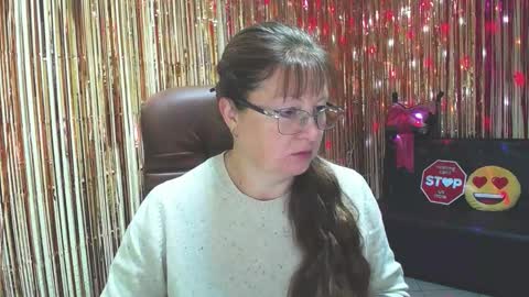 Vanessa online show from October 6, 2025, 5:05 am