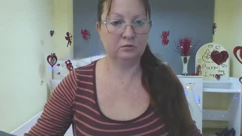 Vanessa online show from February 13, 2026, 9:38 am