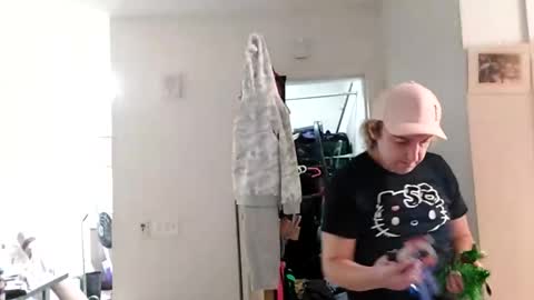 Snapshot of opalockajoe chatting on December 2, 2024, 2:08 pm TsJojo online show from December 2, 2024, 2:08 pm