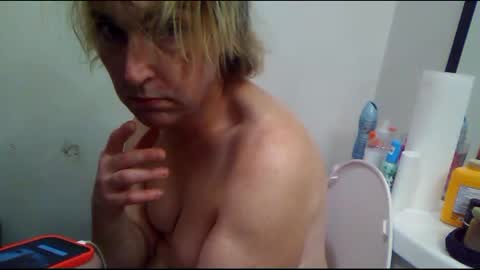 Snapshot of opalockajoe chatting on December 31, 2024, 3:42 pm TsJojo online show from December 31, 2024, 3:42 pm