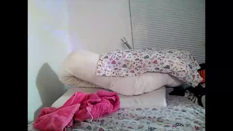 Snapshot of opalockajoe chatting on January 18, 2025, 4:48 am TsJojo online show from January 18, 2025, 4:48 am