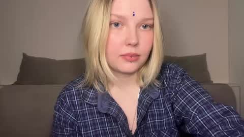 Ophelia online show from April 10, 2026, 10:14 pm