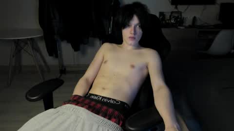 Bella and John online show from April 4, 2026, 2:54 am