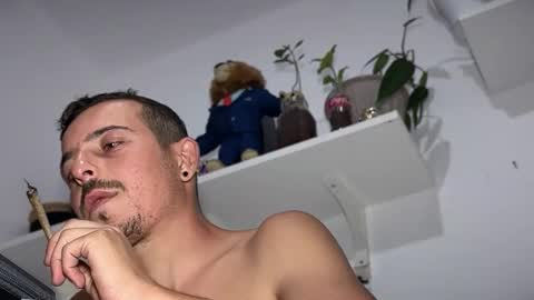 or online show from October 10, 2025, 6:07 pm