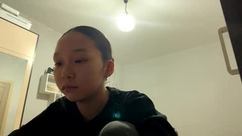 Snapshot of oracowee chatting on October 5, 2025, 4:16 pm Miha online show from October 5, 2025, 4:16 pm