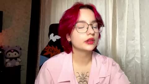 Snapshot of orahisle chatting on October 20, 2025, 1:22 pm Thea online show from October 20, 2025, 1:22 pm