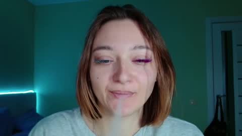 Melani  online show from December 2, 2025, 9:25 am