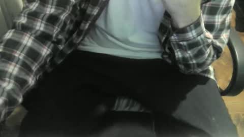 Snapshot of ore_cam chatting on February 6, 2025, 1:38 am Ore online show from February 6, 2025, 1:38 am