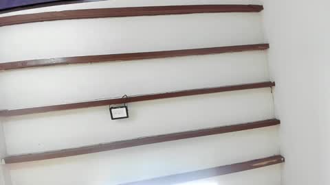 Miss Guzman  online show from February 9, 2025, 5:29 am