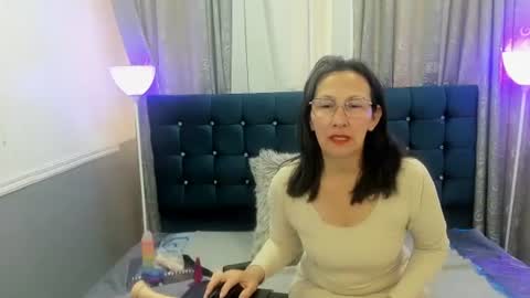 Oriana  online show from April 18, 2026, 12:09 pm