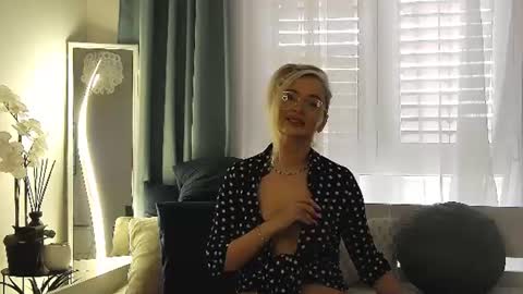 orianawade online show from August 6, 2026, 5:42 am