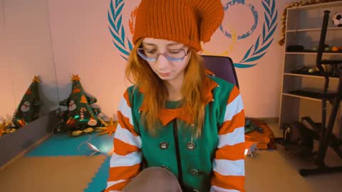 Snapshot of orianna_blade chatting on December 26, 2024, 12:16 pm Orianna -  Hi Im into geek culture cosplay crafting LARP games. Shall we play DnD online show from December 26, 2024, 12:16 pm