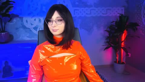Snapshot of orianna_blade chatting on February 2, 2025, 7:14 pm Orianna -  Hi Im into geek culture cosplay crafting LARP games. Shall we play DnD online show from February 2, 2025, 7:14 pm